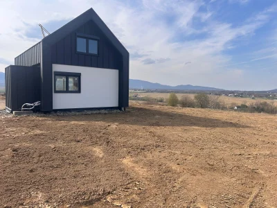 Ekodom 75 – dom szkieletowy 75 m² antracyt blacha Beskidy SYSTEM-S